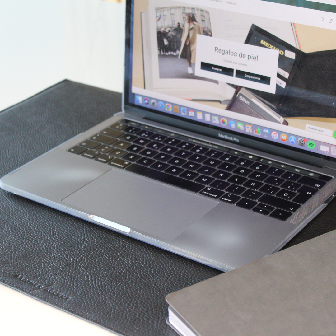 Auckland Reversible Desk Pad - Tapete de escritorio